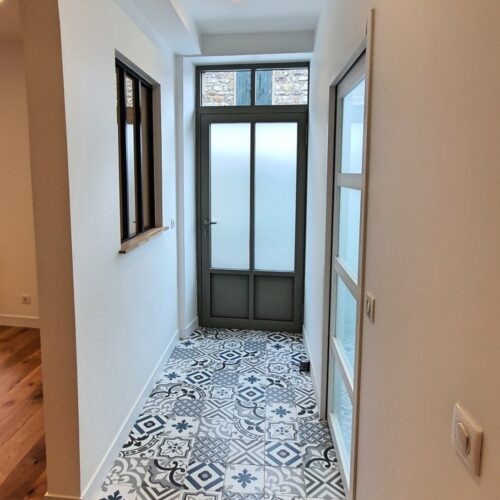 Pose carrelage entrée – Appartement Auvers